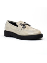 Mocassin holly creme. JB Martin